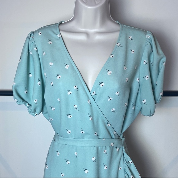 Lauren Conrad Boho Preppy Ditsy Floral Midi Ruffle Wrap Dress - Picture 12 of 16